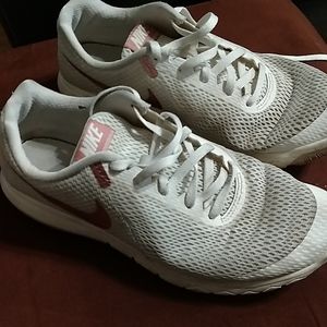Women's Nike size 9